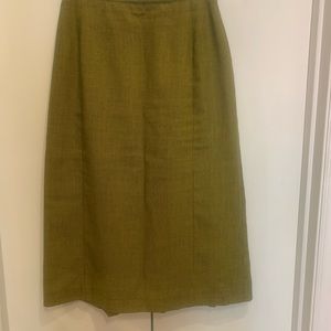 Vintage pencil skirt with back pleats size 8